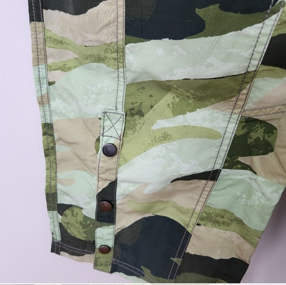 Free People Movement Stadium Camouflage Print Pants. Size L NWOT. R148 - Picture 7 of 12